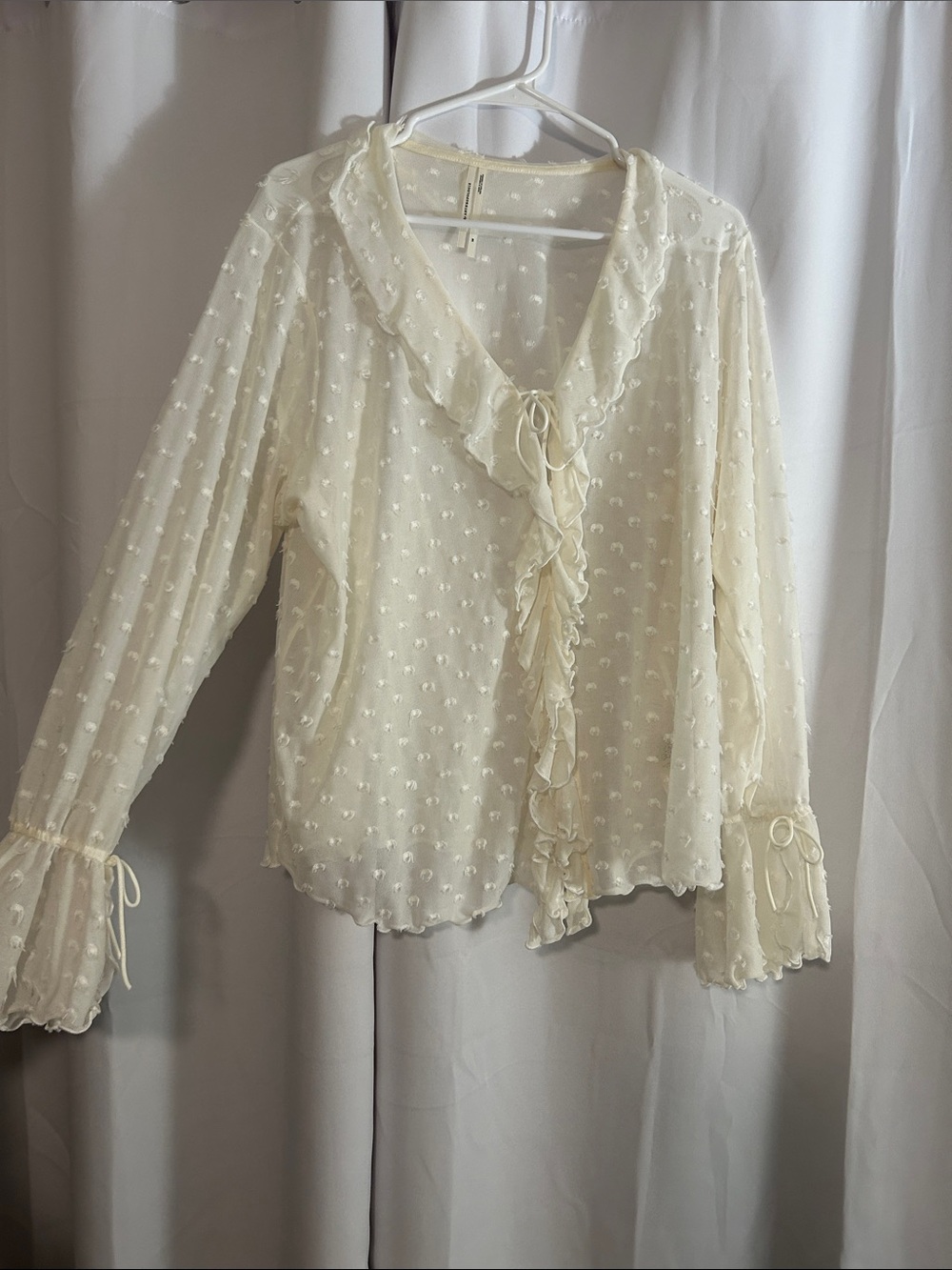 Anthropologie Cream Ruffle Swiss-Dot Tie-Cuff Blouse